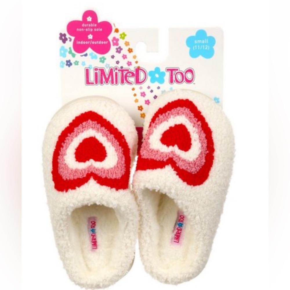 Limited Too
Girls Heart Print Slippers